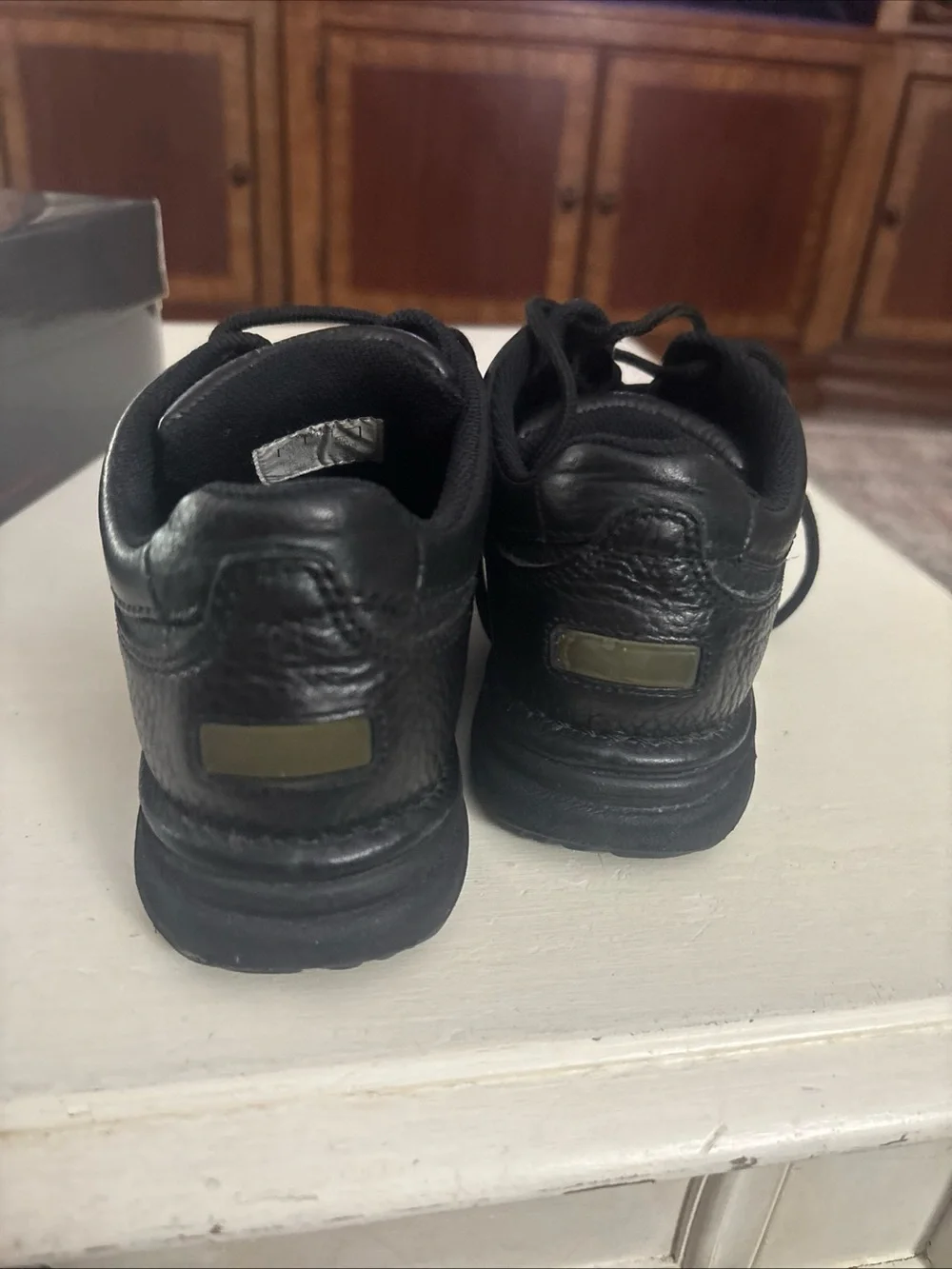 Rockport Black Leather Lace-Up Oxfords size 6.5